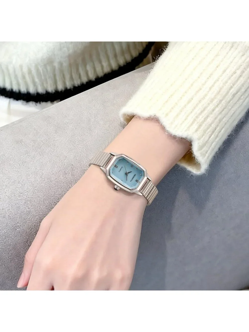 Women’s Blue Rectangular Quartz Stainless Steel Strap Classic Vintage Wristwatch